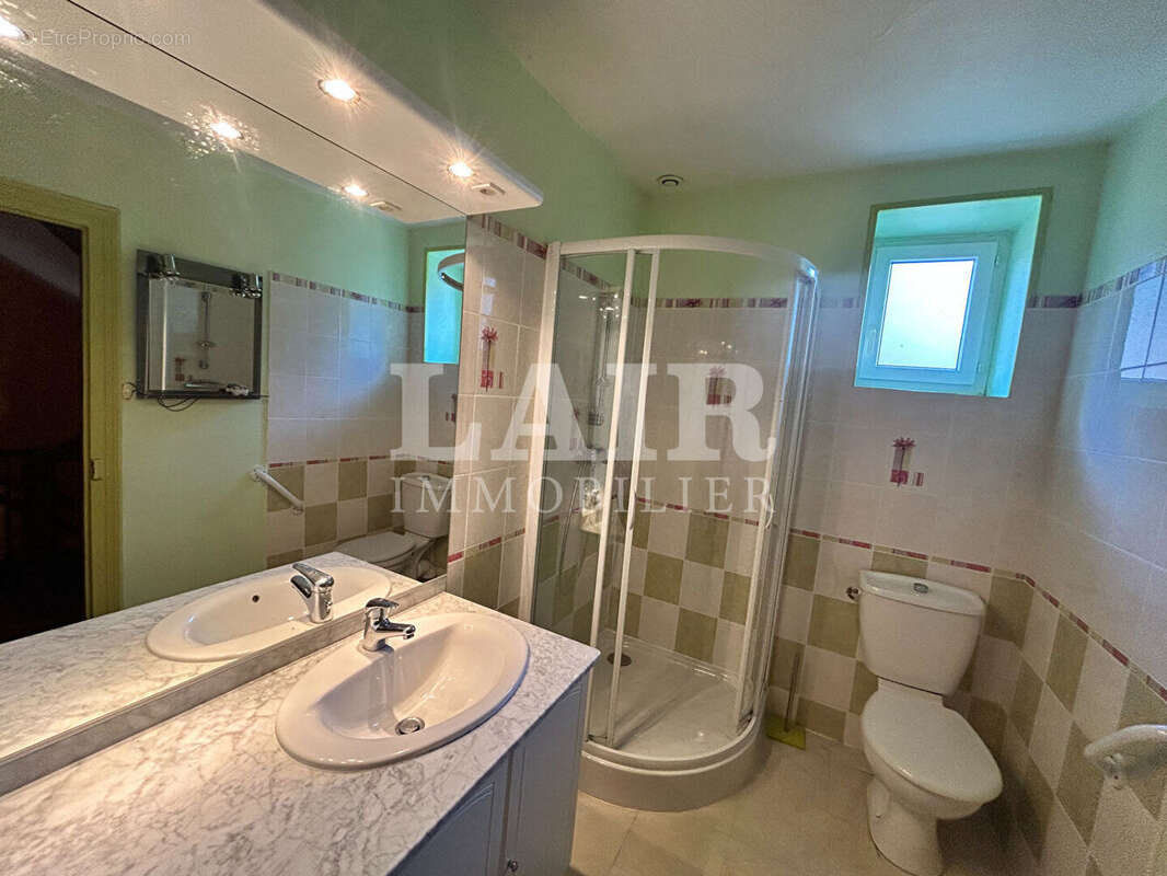 Maison à MONTMERREI