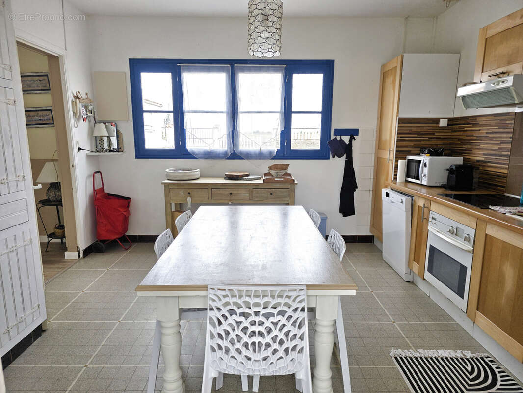 Maison à LA BREE-LES-BAINS