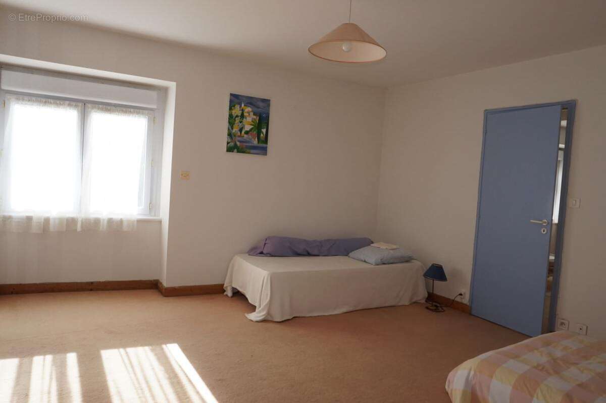 Maison à MORTAGNE-SUR-SEVRE