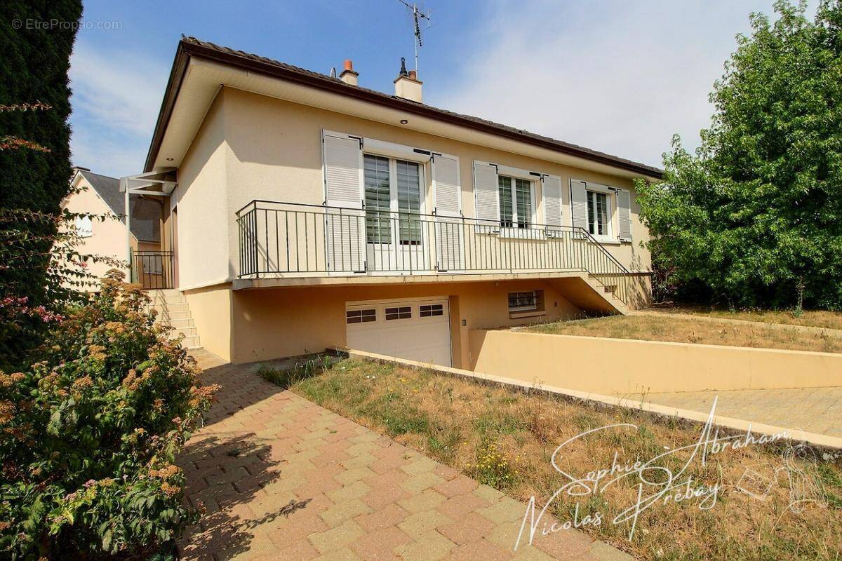 Maison à JANVILLE