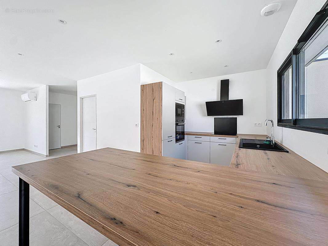 Maison à LE PEAGE-DE-ROUSSILLON