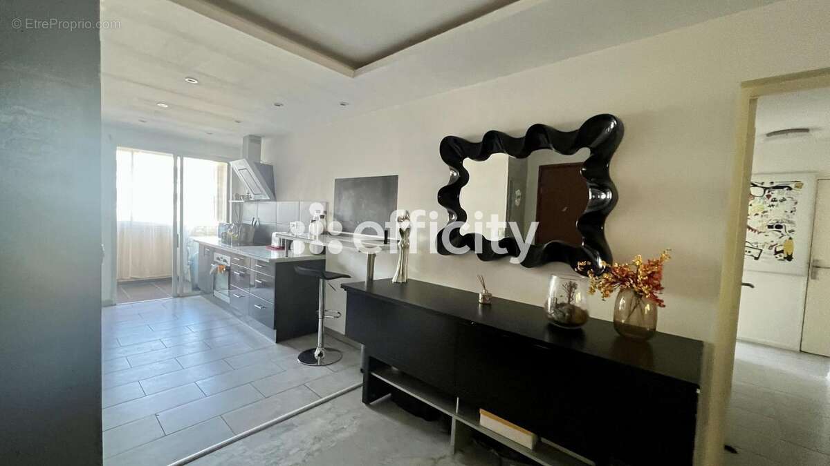 Appartement à MARSEILLE-8E