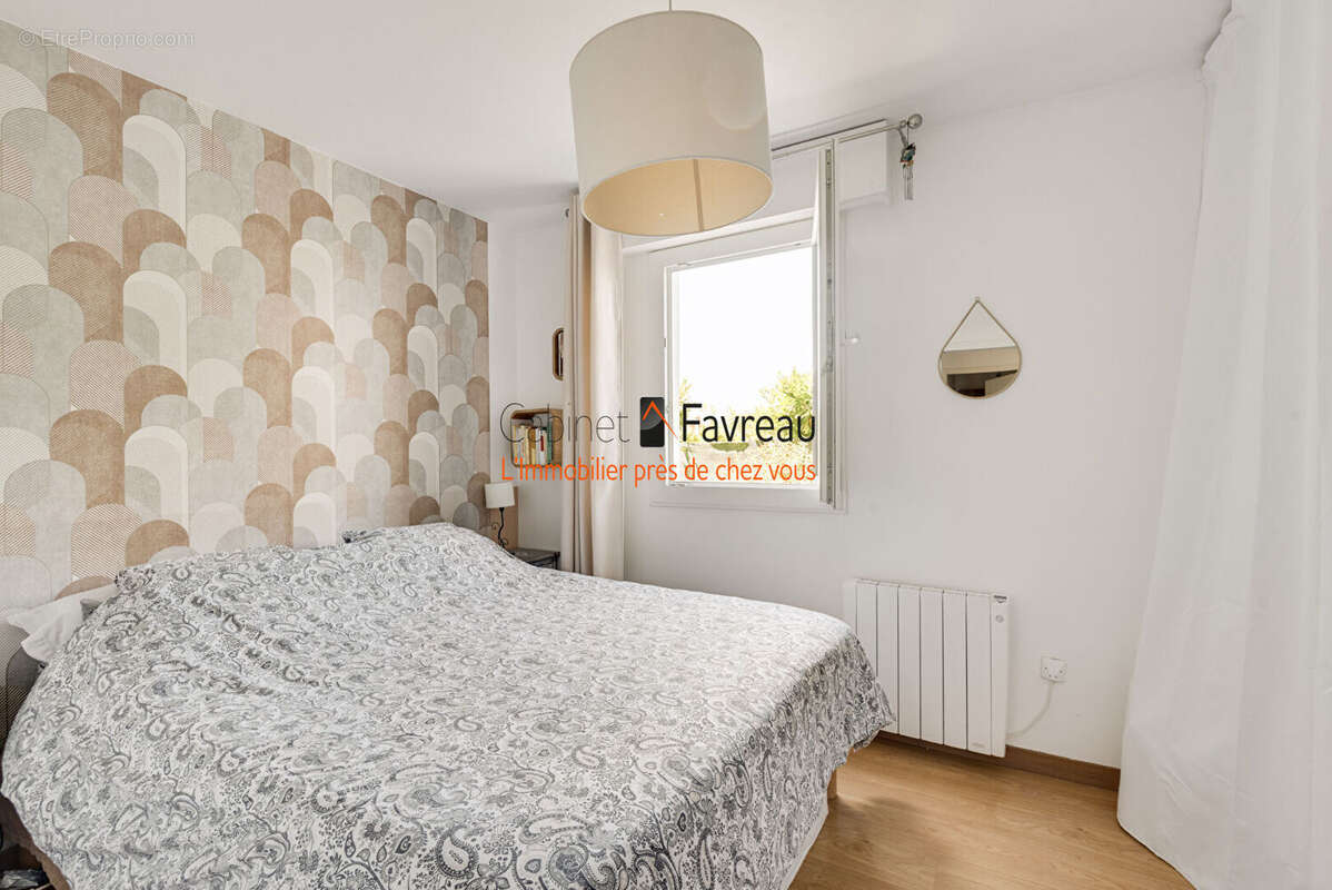 Appartement à L&#039;HAY-LES-ROSES