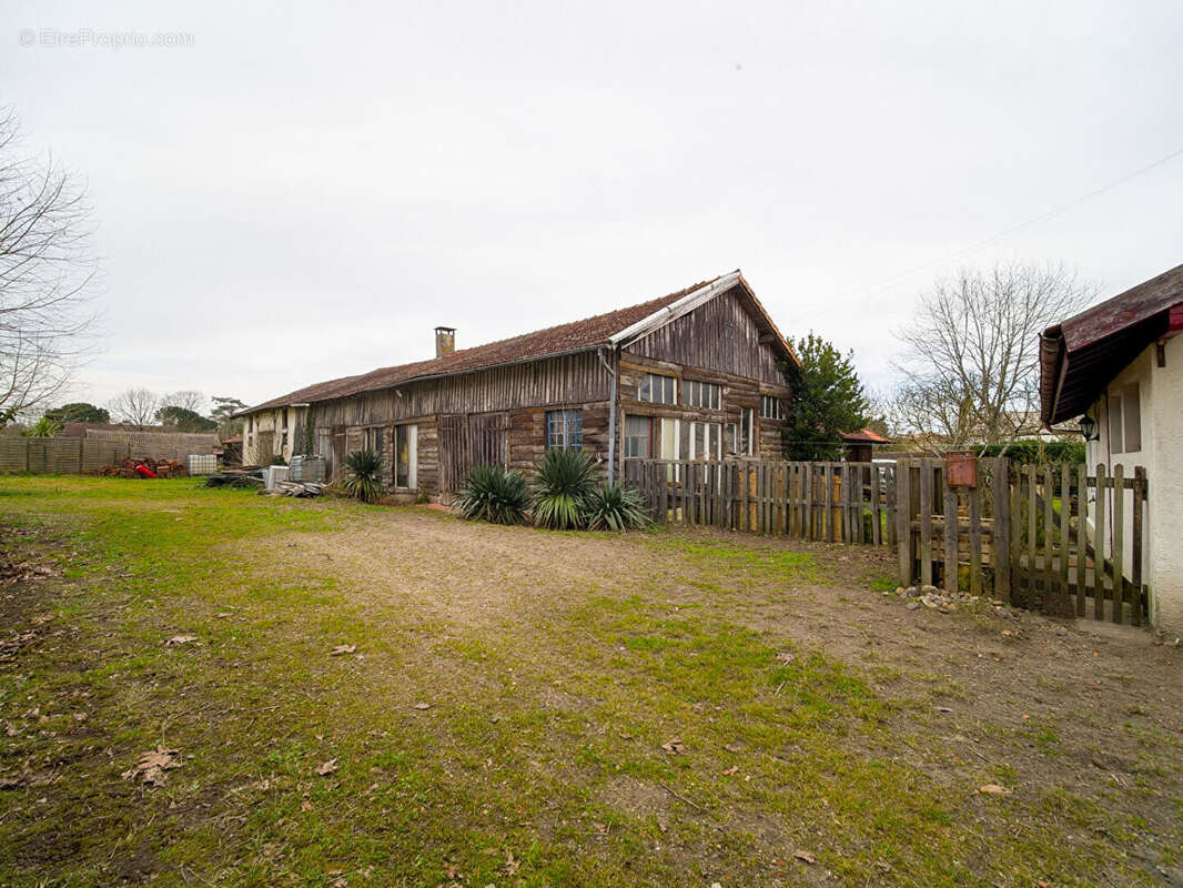Maison à SABRES