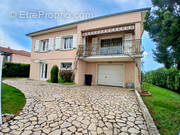 Maison à SAINT-ANDEOL-LE-CHATEAU