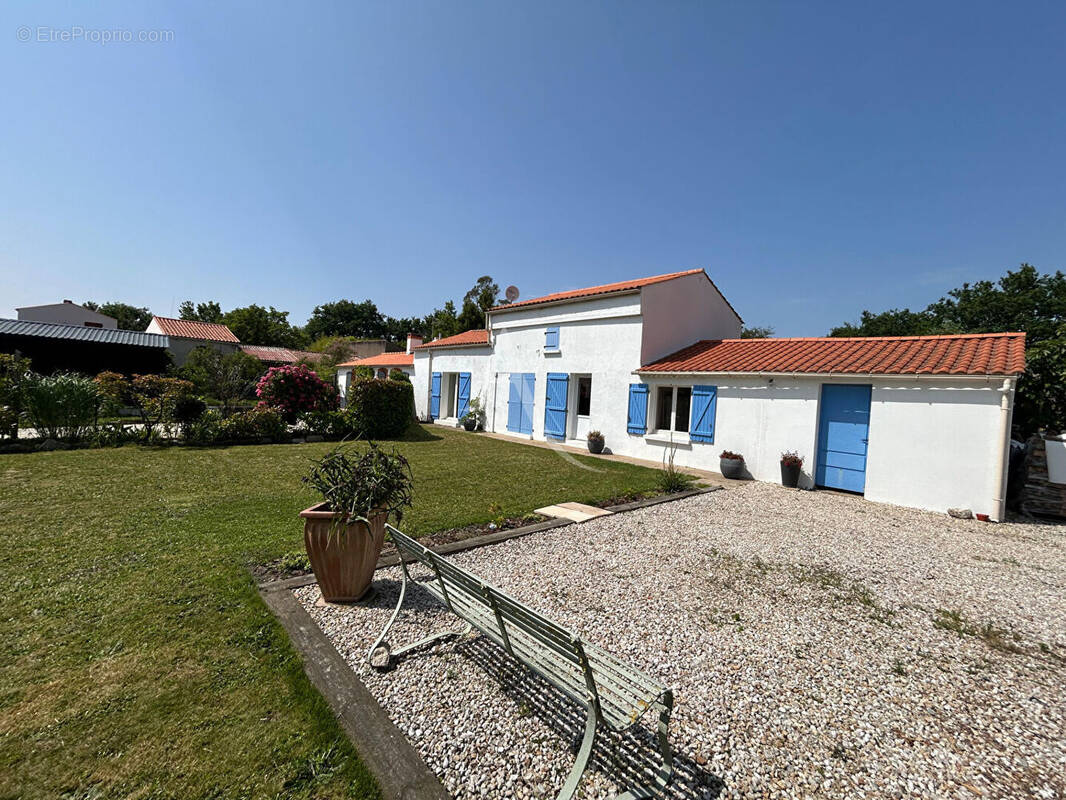 Maison à LA CHAPELLE-HERMIER