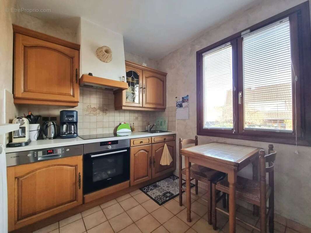 Maison à BEYNES