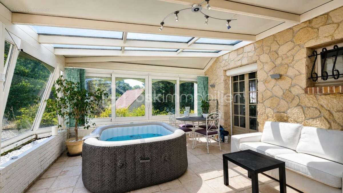 Propriété de caractère avec piscine - photo 10