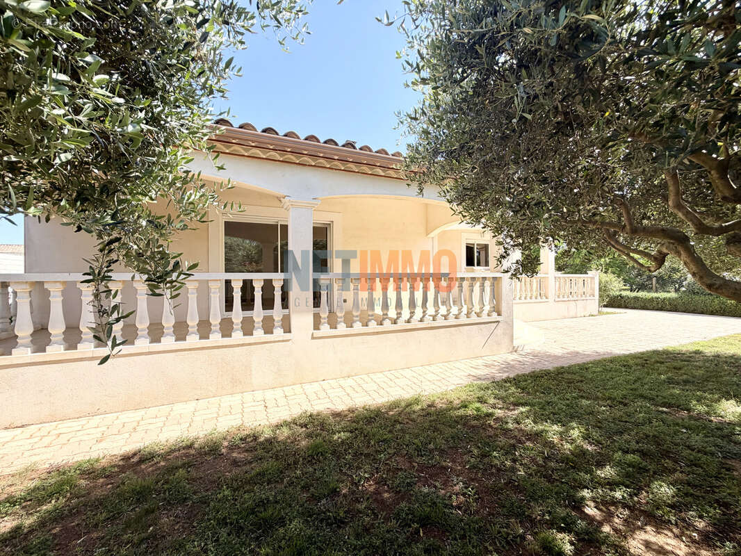 Maison à SAINT-GILLES
