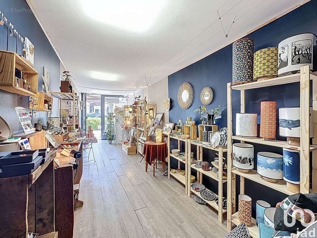 Photo 2 - Commerce à CHAMPEIX