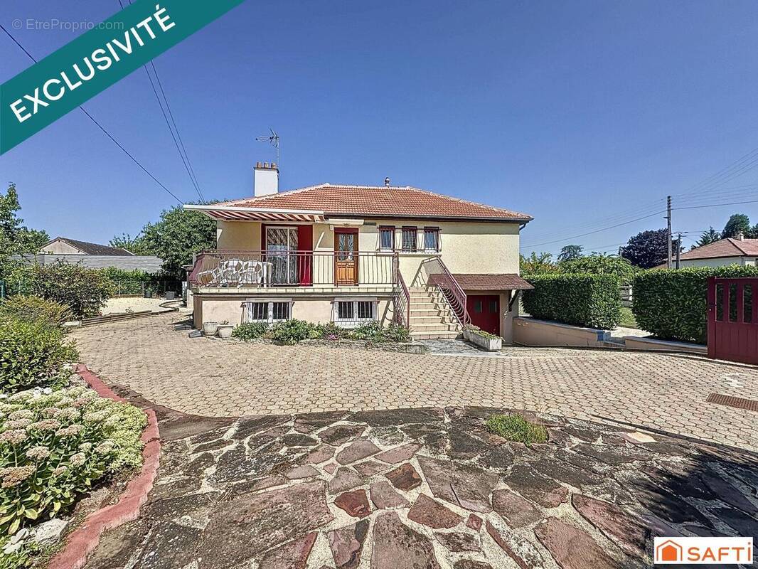 Photo 1 - Maison à SAINT-CLEMENT