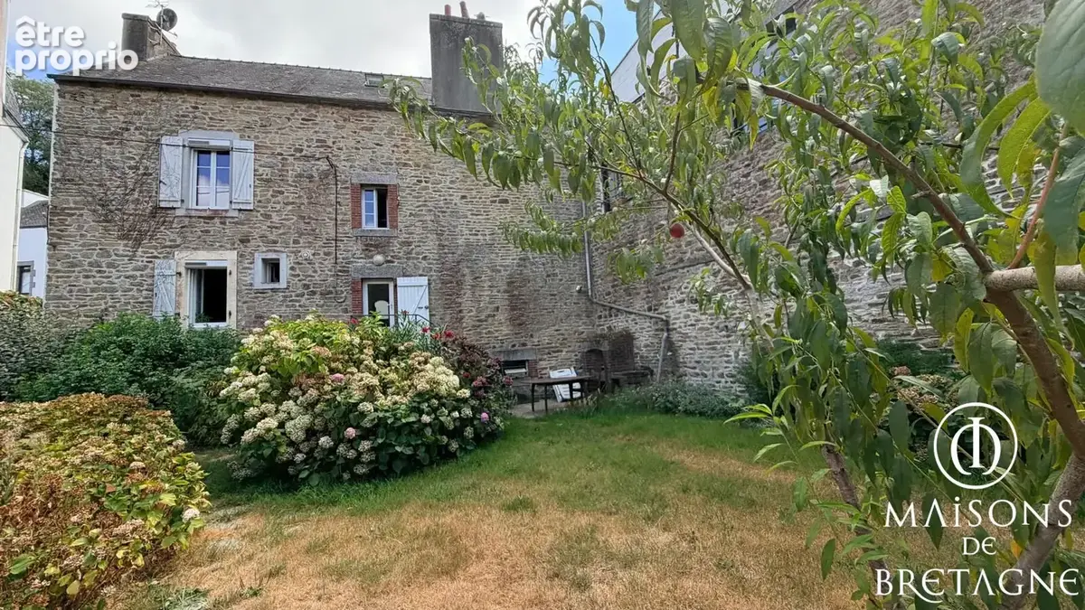 Maison à PONT-AVEN