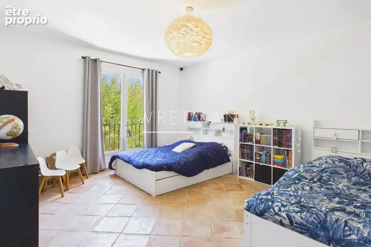 Belle villa rénovée de 250 m² avec piscine - Saint-Paul-en-Forêt - photo 13