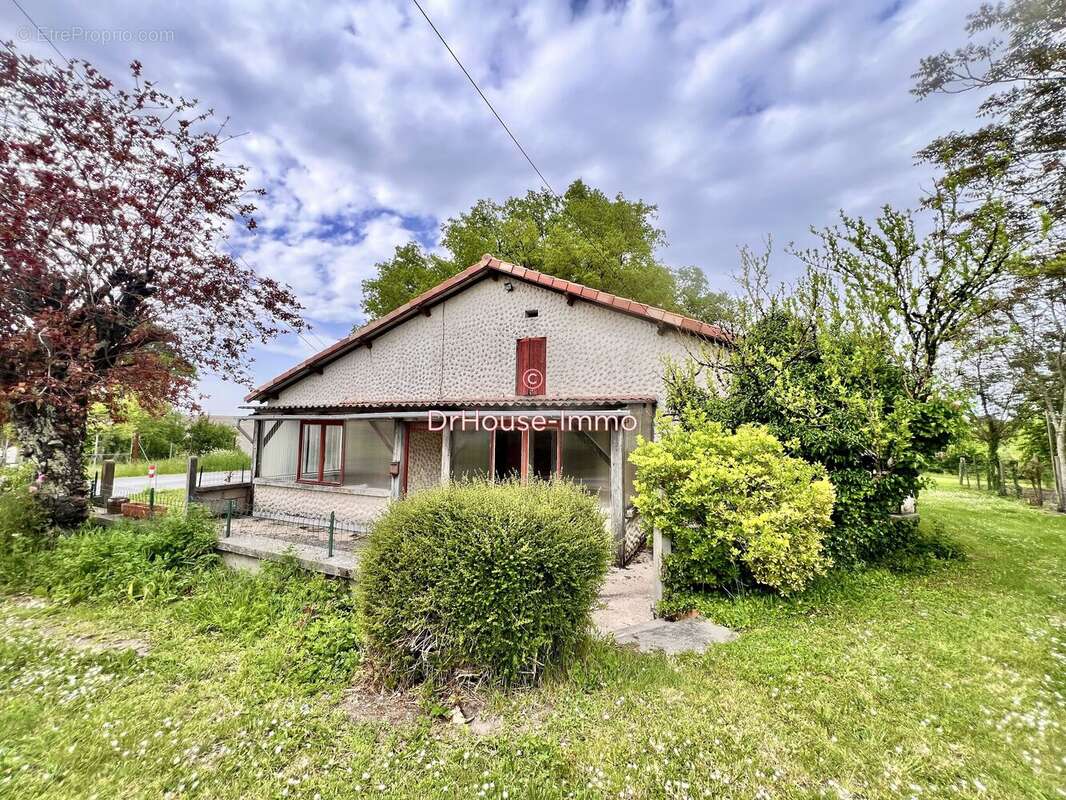 Maison à SAINT-MARTIN-DE-RIBERAC