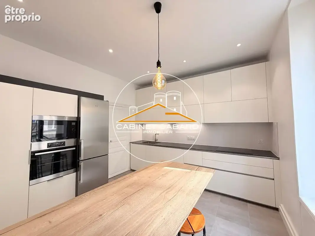 Maison 8 pièces 153 m² à vendre à Angers (49000) - photo 2