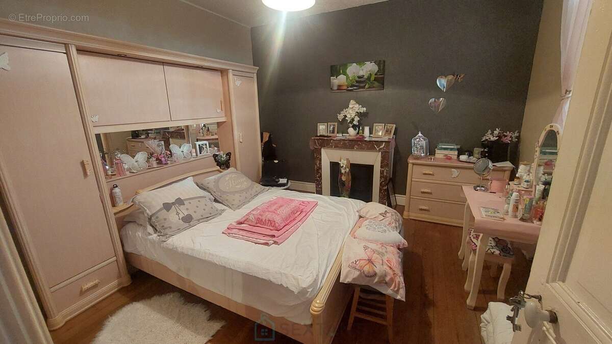 Maison à VAILLY-SUR-AISNE