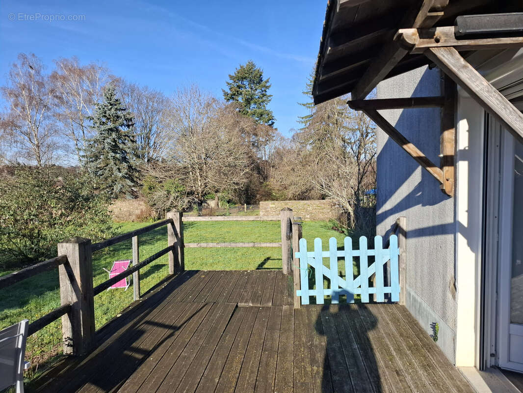 Maison à SAINT-YRIEIX-LA-PERCHE