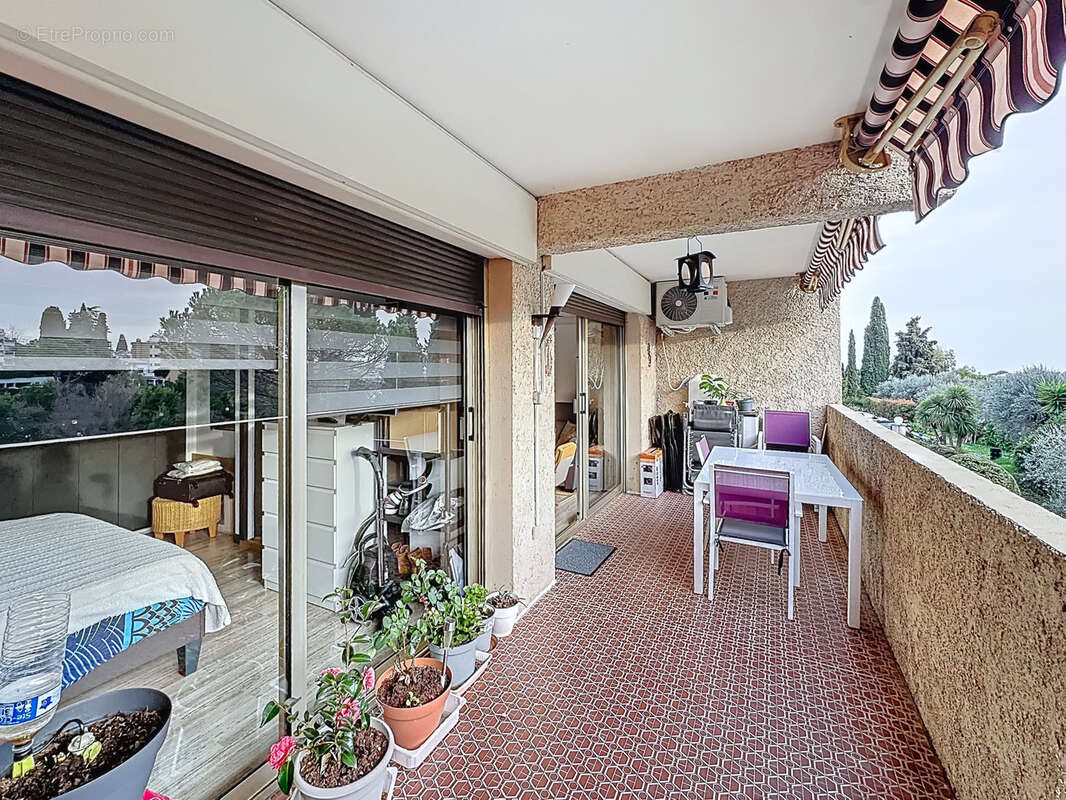 Appartement à VENCE