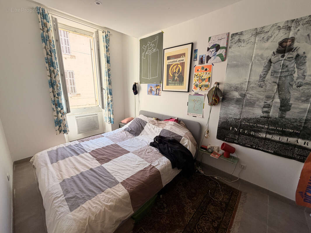 Appartement à MARSEILLE-3E