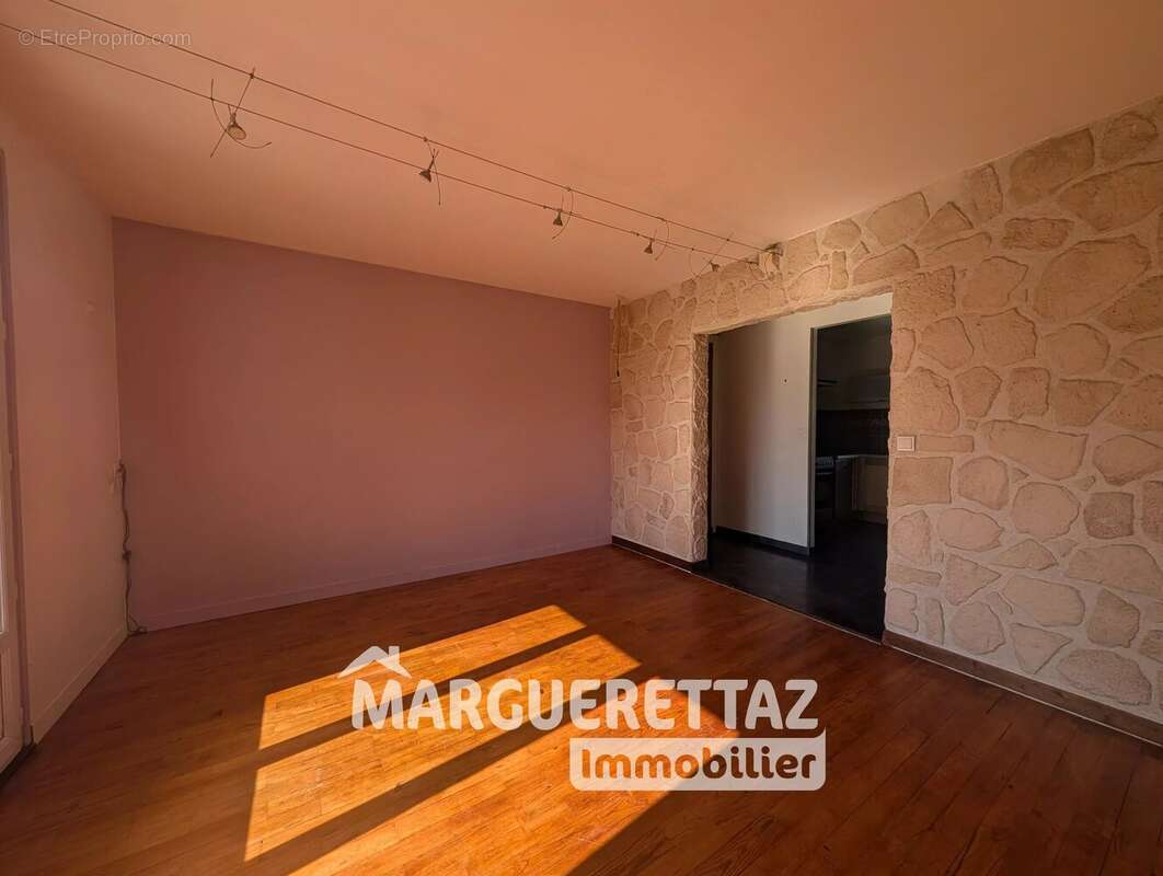 Appartement à VIUZ-EN-SALLAZ