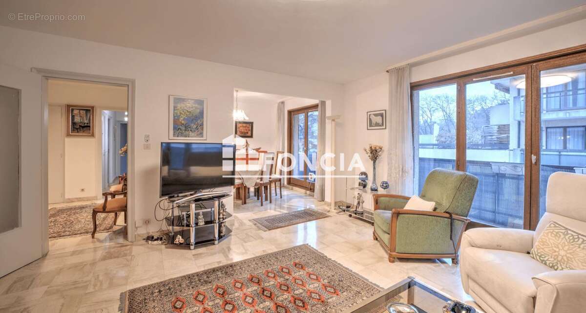 Appartement à FERNEY-VOLTAIRE