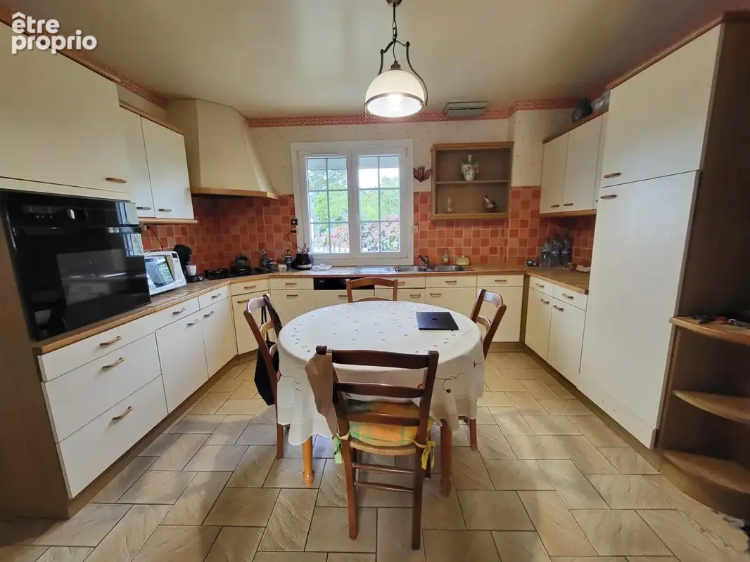Maison néo-bretonne de plain-pied à vendre 8 pièces PLOMODIERN (29) - photo 7