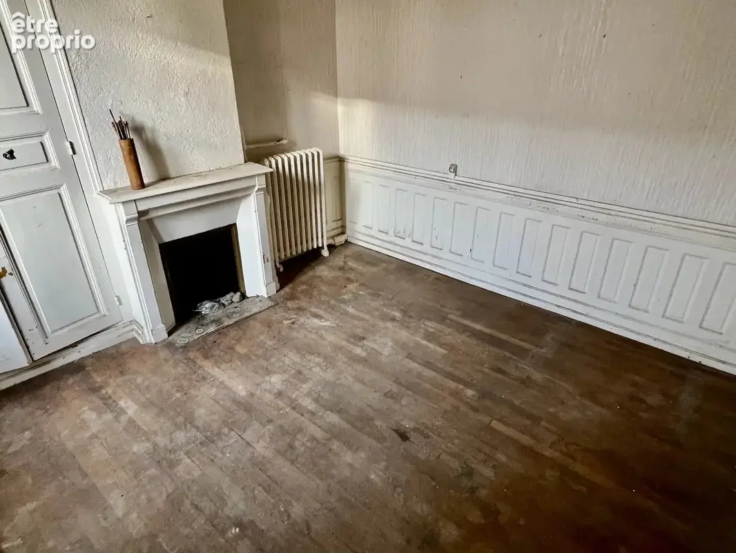 Imposante maison individuelle à rénover au centre-ville - photo 5