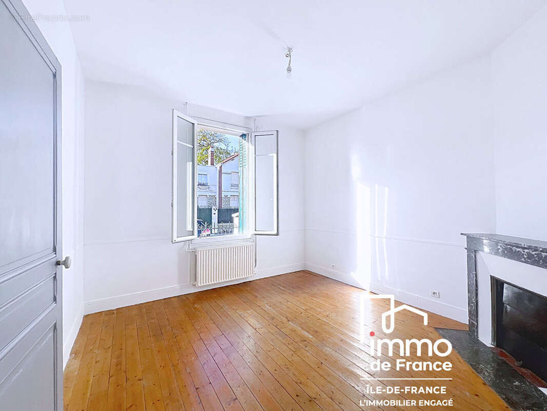 Maison à MAINVILLIERS