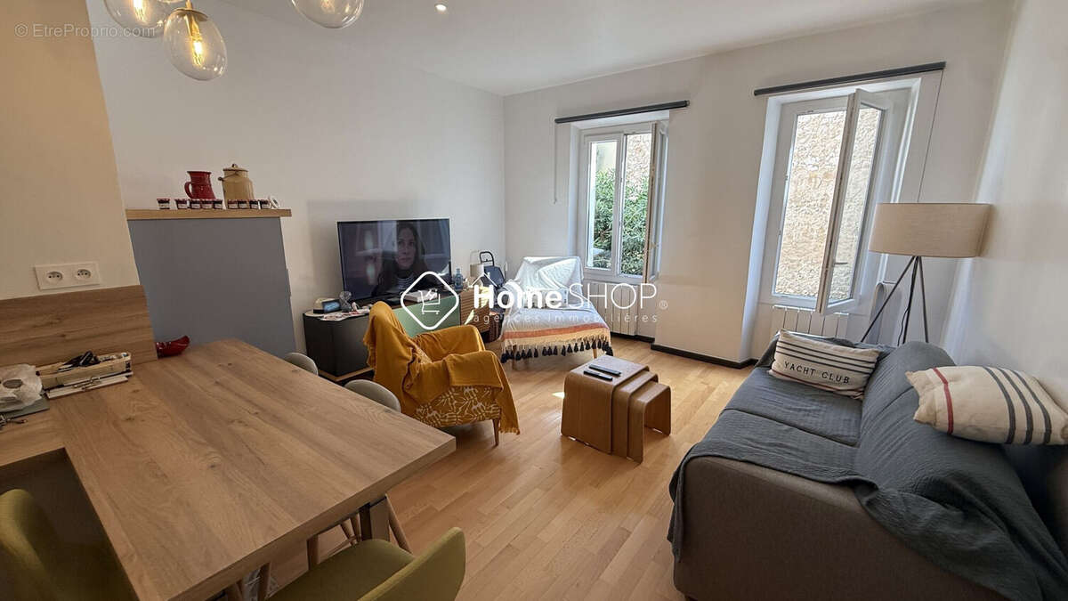 Appartement à MARSEILLE-7E