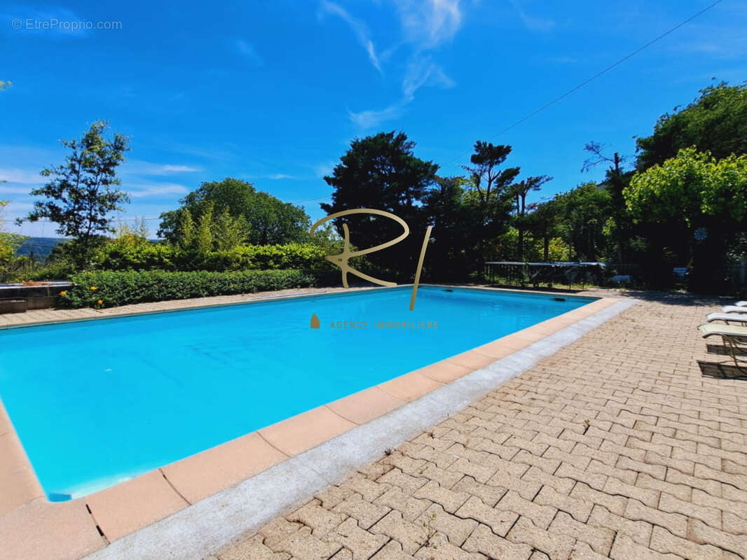 Maison à VALLON-PONT-D'ARC