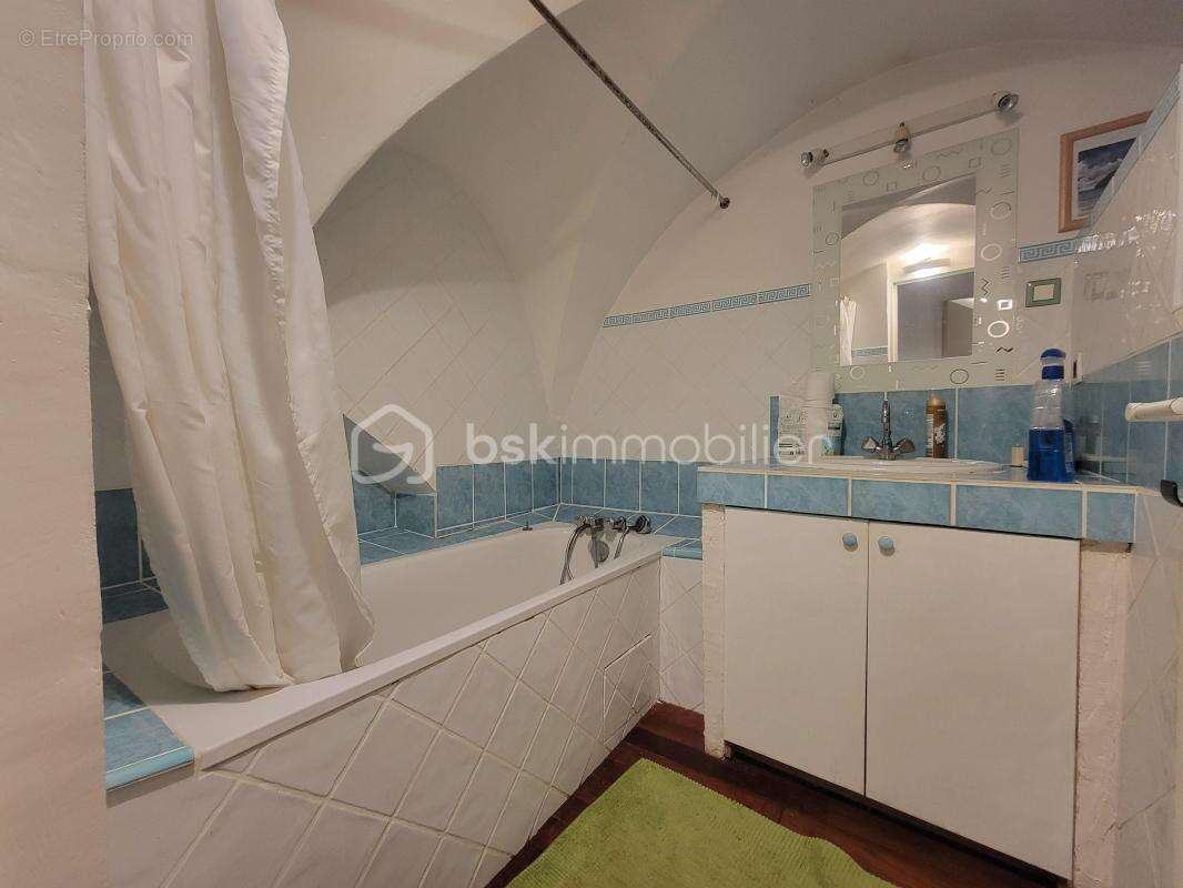 Appartement à OLLIOULES