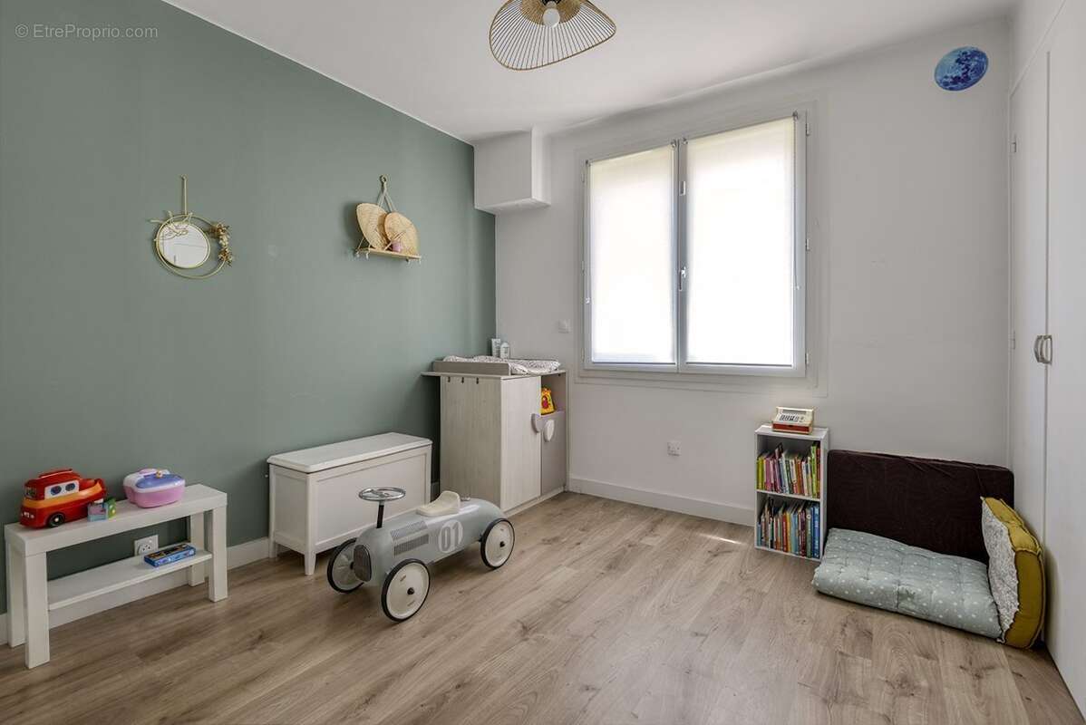 Maison 122 m² à Saint-Sebastien-Sur-Loire  - photo 8