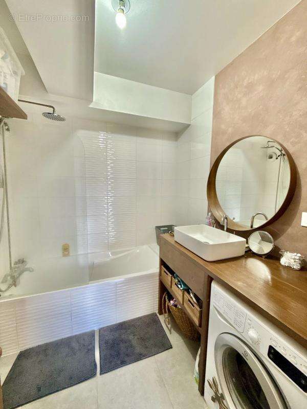 Appartement à SAINT-JEOIRE-PRIEURE