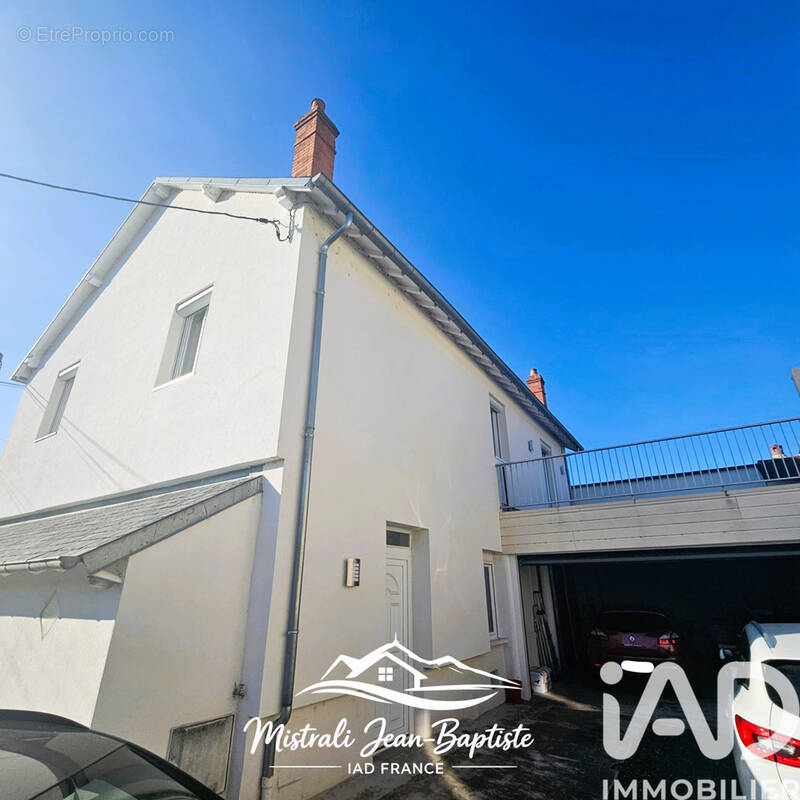 Photo 1 - Maison à YZEURE