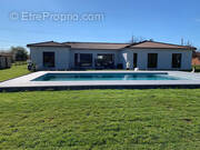 Maison à BARRY-D&#039;ISLEMADE