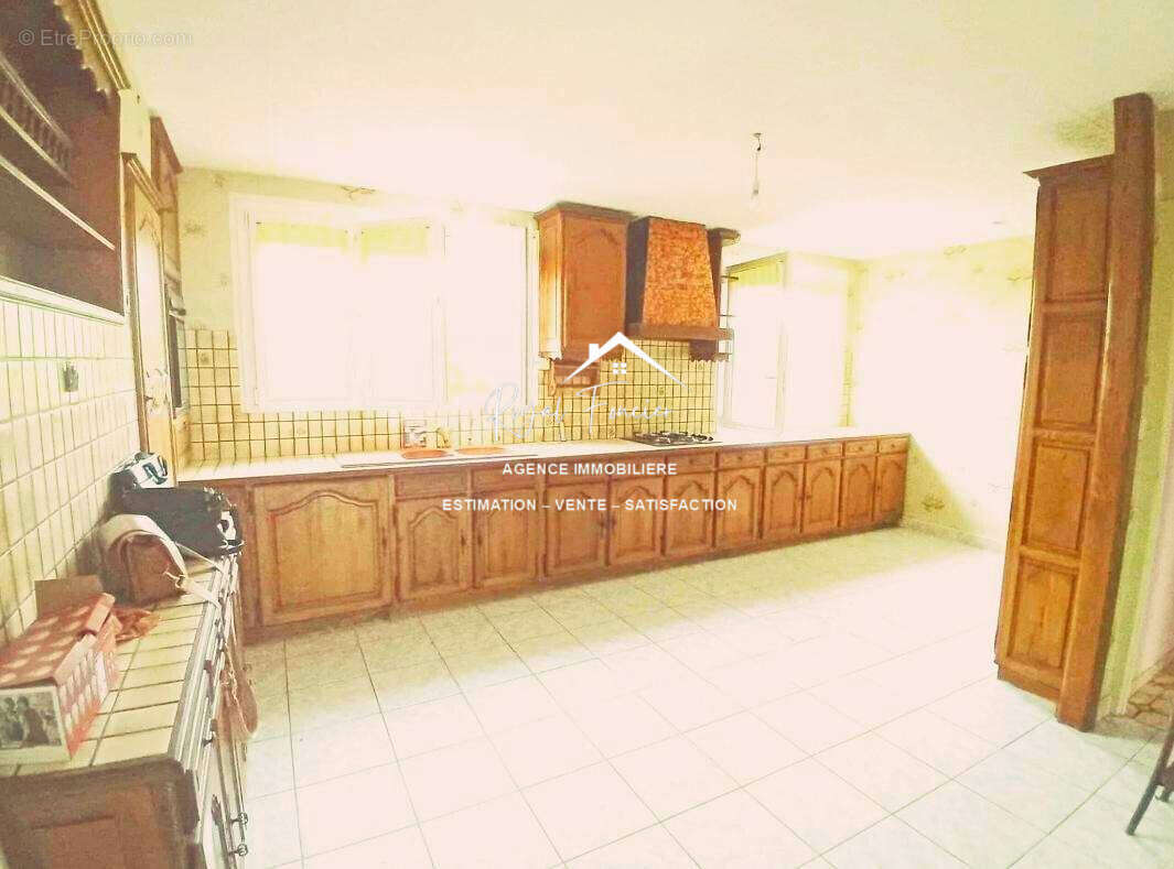 Maison à CHATELLERAULT