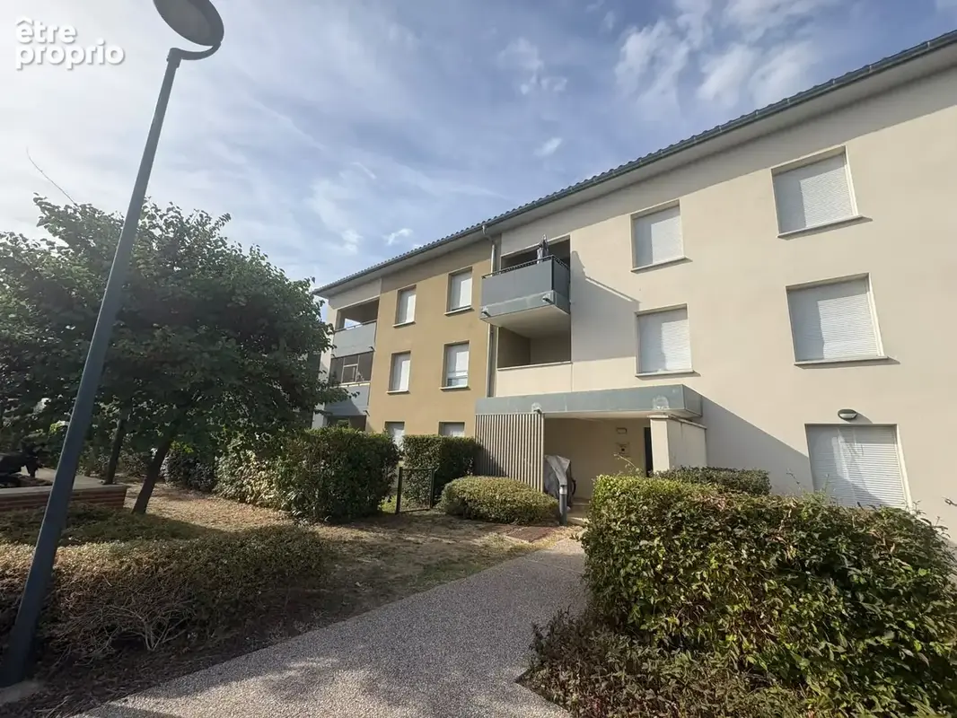 Studio à Saint-Jory avec balcon et parking vendu libre ! - photo 6