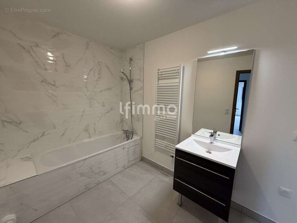 Appartement à TREMBLAY-EN-FRANCE