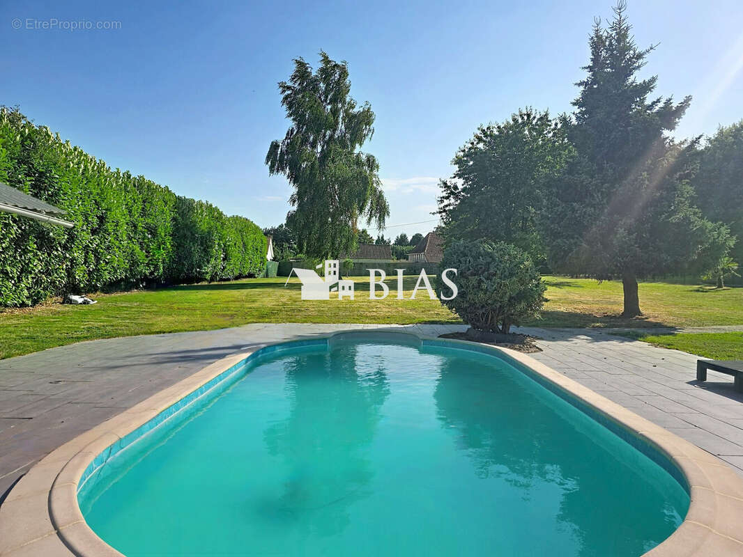 Maison 165 m² à Saint-Paer  - photo 2