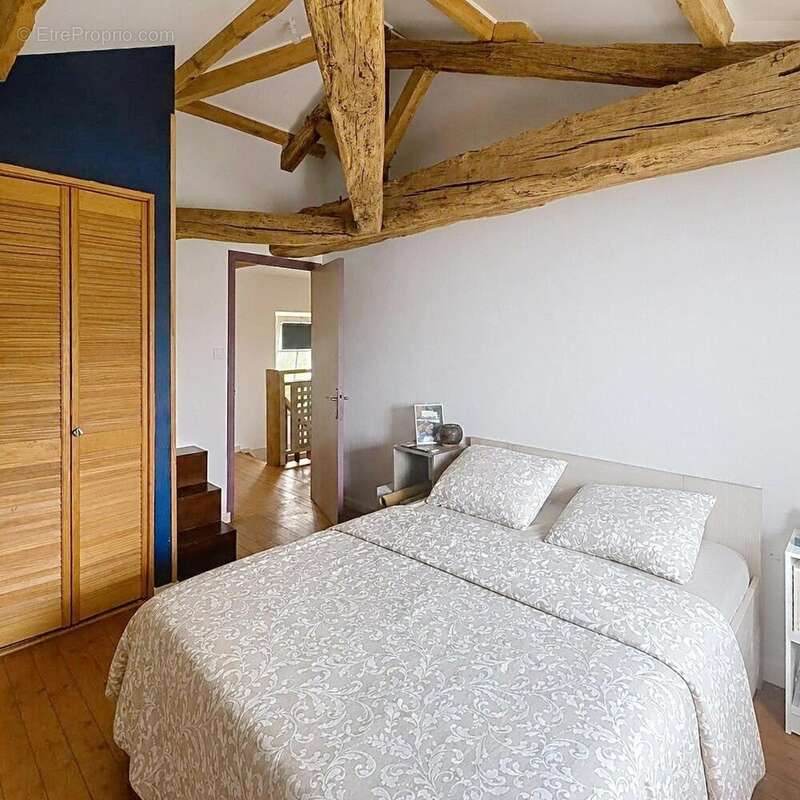 Appartement 84 m² à Lucon  - photo 7