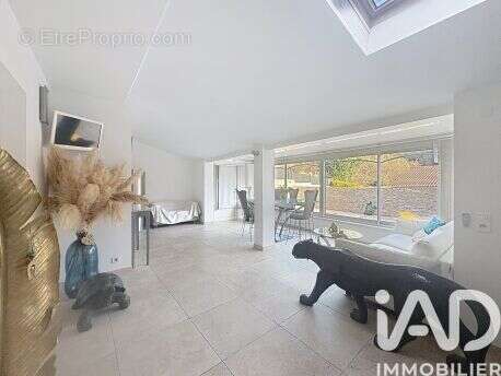 Photo 2 - Maison à ROQUEVAIRE