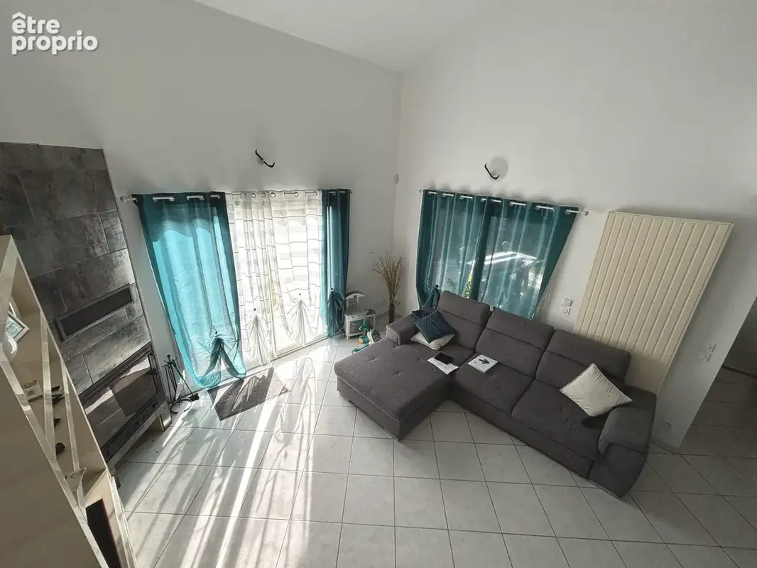 Maison 6 pièces 158 m² à vendre à Romans-Sur-Isere (26100) - photo 2