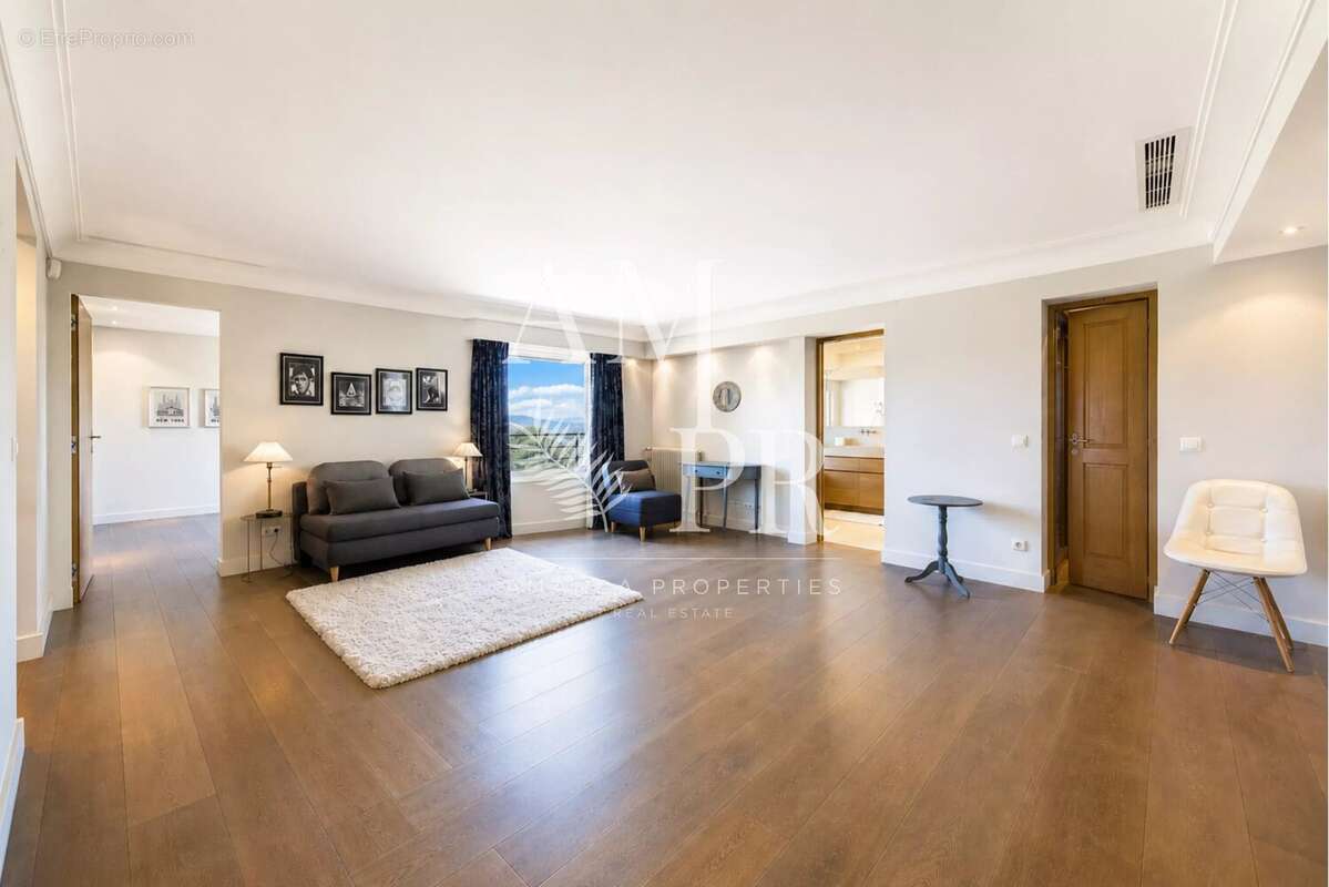 Maison à CANNES
