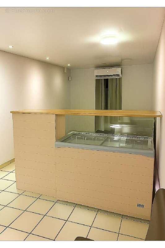 Commerce à FORT-DE-FRANCE