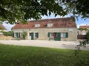 Maison à VILLENEUVE-SAINT-SALVES