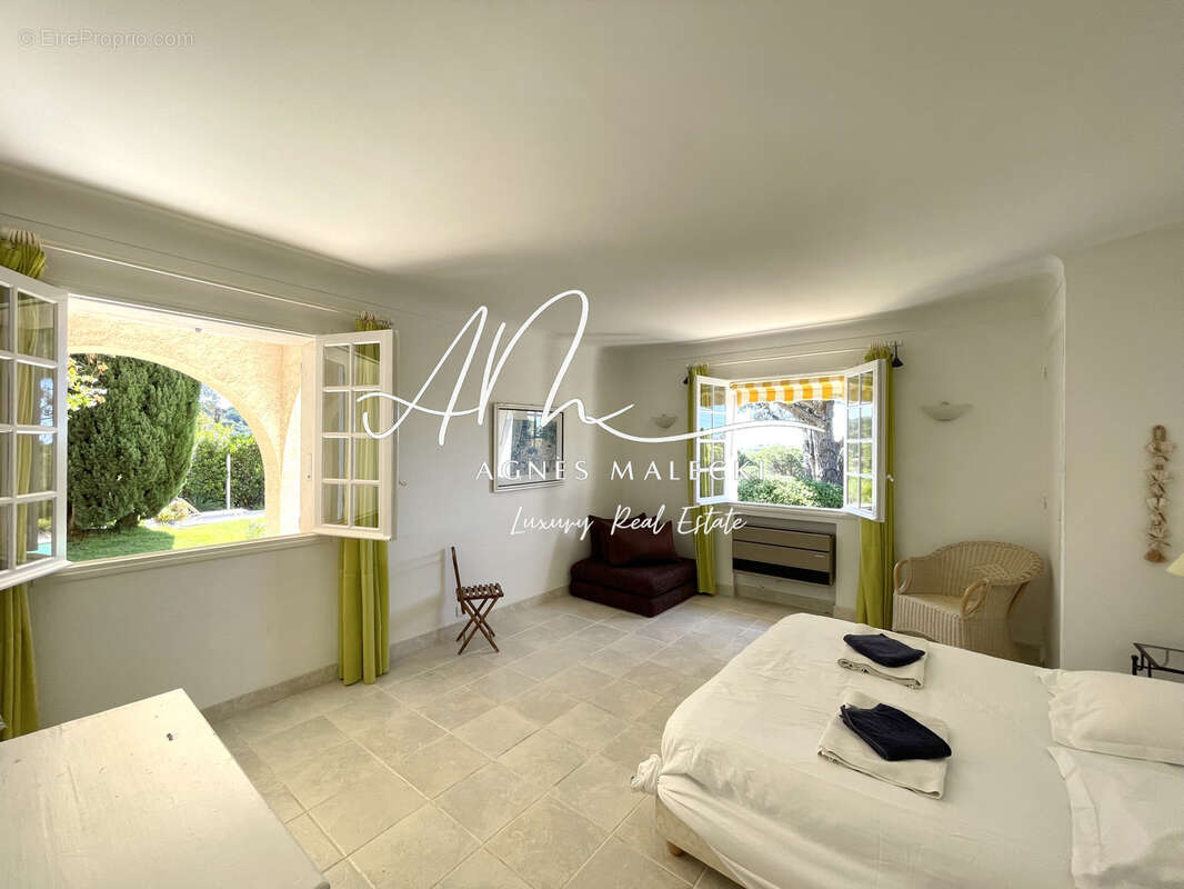 Maison à LA CROIX-VALMER