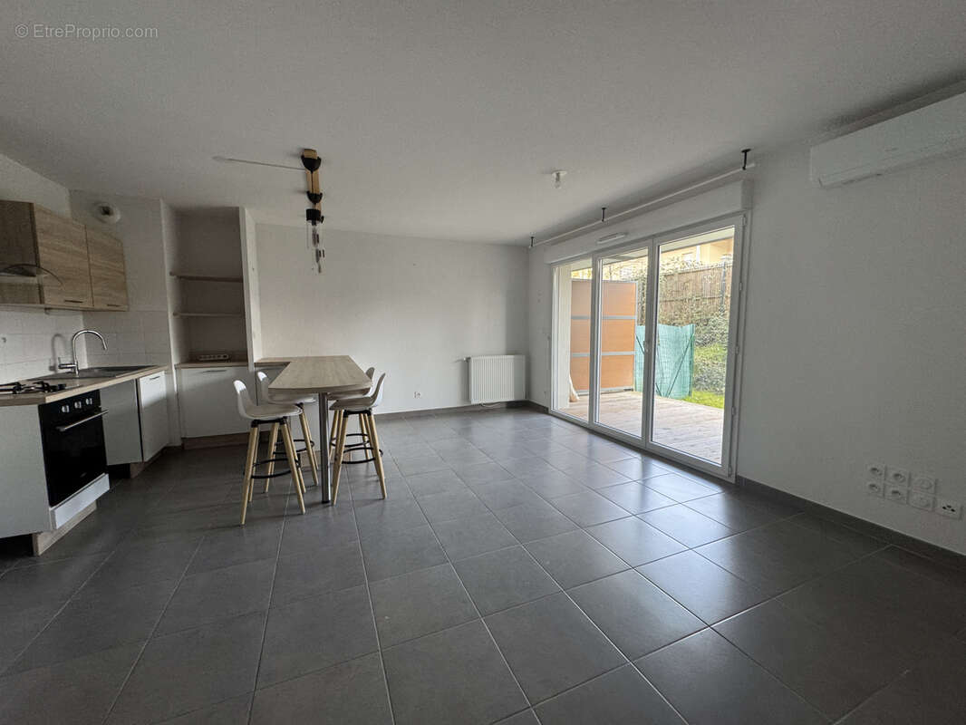 Appartement à CASTELGINEST