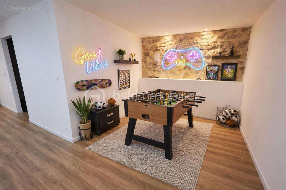  Maison de campagne rénovée – 345 m² – Vaux-Villaine (08) - photo 14
