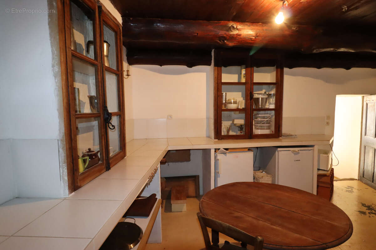 Maison à THORAME-BASSE