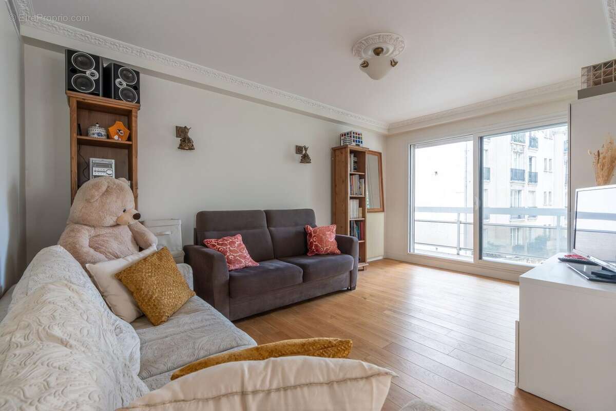 Appartement à PARIS-12E